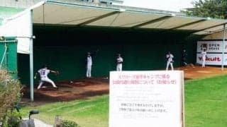 指揮官の出遅れ、主砲のコロナ感染、２年ぶりの有観客…日本一球団・ヤクルトキャンプのリアル