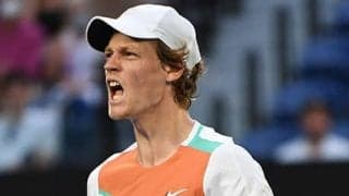 シナー 3度のMP凌ぎ初戦突破