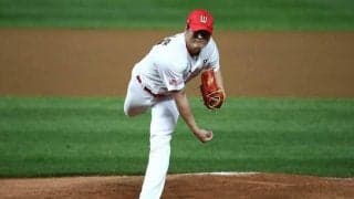 セーブ王が大砲候補に？　元ヤクルト助っ人、異例の“再転向”に韓国メディアが注目