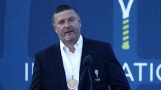 カフェルニコフ 母国後輩を称賛