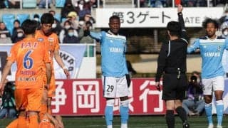 既に退場者9人の異常事態、Jリーグで何が起きている？/編集部コラム