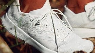 スニーカーブランド「オールバーズ」の“Less is More”というサステイナブルな精神