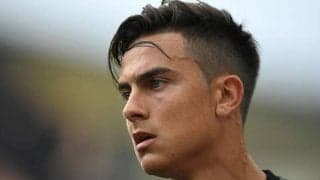 美男美女カップル！ディバラが“モデル顔負けコーデ”で彼女とミラノコレクションに参加