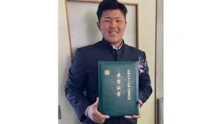 「オレ、高校生やったんやなあ」ロッテドラ1松川が卒業式、DeNA小園とも再会