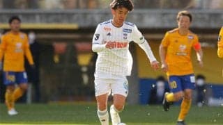 「絶対可愛い人」妻との2ショットで新潟MF伊藤涼太郎が入籍！「幸せのおすそ分けです」