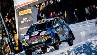 WRCスウェーデン：ジュニアWRCの開幕戦は激戦を制したアームストロングが勝利