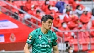 「鳥肌が立った」川崎フロンターレGKチョン・ソンリョンが浦和レッズ戦で見せた「超反応指先スーパーセーブ」が話題に!「ソンリョンは神」とサポーター大興奮!