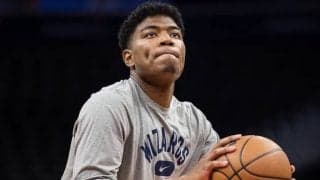 好調な八村の3Pにビールが太鼓判「小石を海に投げ入れるように簡単に決めている」