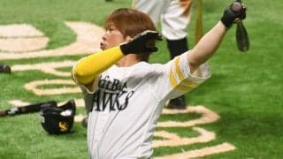 “城島そっくり”鷹・甲斐が一発含む2安打　悩む弟子に師匠がかけた言葉とは？