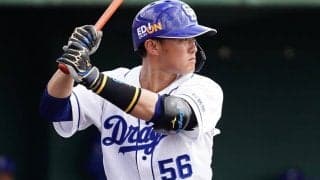 「変なタイミングで代打だと…」1軍出場翌日に戦力外　泣き崩れた“絶望”からの再生