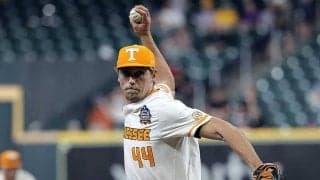 米最速166キロ大学生の“浮き上がる”直球が話題　捕手は「手の神経おかしくなるかも」