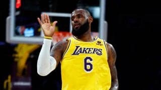 レブロンが歴代ベストスコアラー議論に自身の名前が挙がらないことへ嫉妬「ムカつくよ」