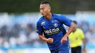 【J2大波乱のスタート】鄭大世が決めた「町田のJ2通算100勝目」！岡山に新加入のオーストラリア人MF、千葉の新大型ブラジル人CF、新潟が獲得したポルトガル人FW、仙台に加入のアルゼンチン人MF…“リーグの行方を左右する”外国人選手の「合流時期問題」(2)