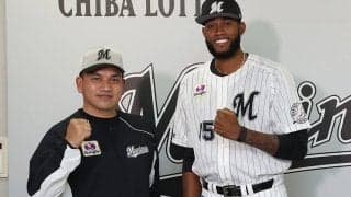 驚異の最速167キロ「私の持ち味」　ロッテ助っ人右腕、3cmデカい206cmだった