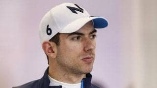 F1で起きたマシン火災をまたドライバー自ら消火　海外驚き「ベッテルから学んだはず」