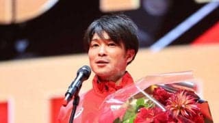 内村航平、引退スピーチ「幸せな体操人生」　両親へ「体操ができる体に産んでくれ感謝」