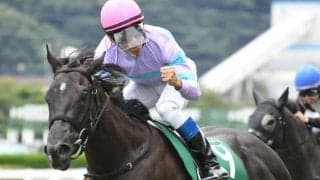 【フィリーズレビュー前日オッズ】ナムラクレアが2.4倍で1番人気