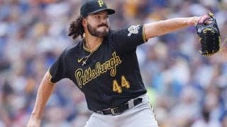 新庄監督も「これは面白い」と期待　日本ハムの198cm助っ人ポンセが来日