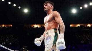 衝撃の場外KO飾ったボクシング世界王者　試合後の行動に海外称賛「一流の振る舞いだ」