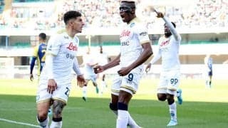 オシムヘンのドッピエッタでナポリが曲者ヴェローナに競り勝つ《セリエA》