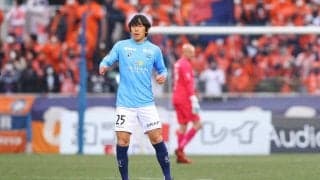 【J2序盤の「明暗」】中村俊輔が「開幕4連勝」横浜FCの決勝点をアシスト！絶妙CKに飛び込んだ小川航基が発した“絶対信頼”の言葉「この試合で一番危険な位置へ入っていこうと」(1)