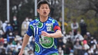 「久しぶりのスタメンでドキドキ」三浦りさ子さんがカズのデビュー戦を見守る！JFLは「92年の雰囲気」と興奮