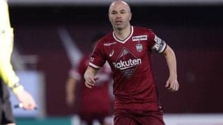 「イニエスタの本気」壮絶な撃ち合いの口火を切る“振り向きざまボレー”に「あの向きからニアに蹴り込む発想」と驚きの声