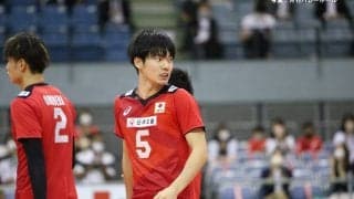 オスマニー・ユアントレーナがイタリア代表の後継者アレッサンドロ・ミケレットに託したジャージ