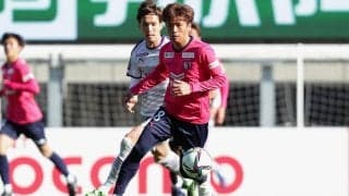 「子供の成長は早い！」乾貴士と息子のリフティング勝負！ 子供の成長にファンも感慨「大きくなりましたねえ」