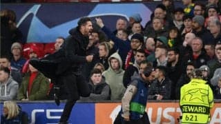 ユナイテッド、シメオネ監督に物を投げつけたファンの特定に動く…3年間の入場禁止の可能性