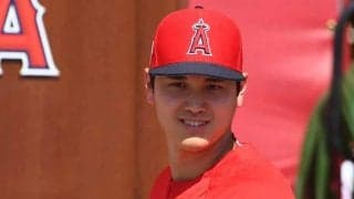 【MLB】大谷翔平、フィールディングはまだ要調整？　ミスして大慌て…ファン「かわいすぎる」