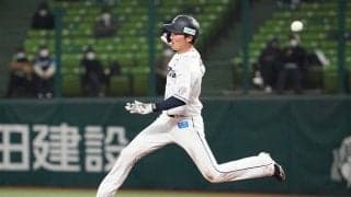 燕ナインもアタフタ「な、なんだこれは!?」　“幻惑重盗”の「心理戦の駆け引き」