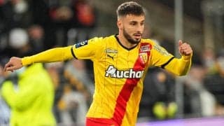 感動的! 苦労人がフランス代表初選出、発表見守ったチームメイトが歓喜のお祭り騒ぎ!「このリアクションがすべて」