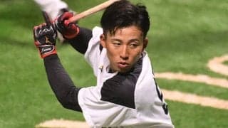 本塁打を打っても低評価…　「内容悪すぎ」なぜ鷹・藤本監督はドラ4野村勇に苦言？
