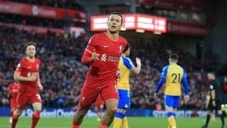 「相手の逆を取る」華麗な足ワザテクニックとは。日本の名ドリブラーが実演・解説