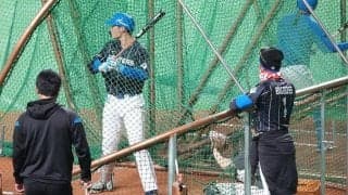日本ハム新庄ビッグボスが悩める清宮を直接指導　「今日はニュー清宮で行こうか」
