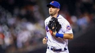 【MLB】振り向き“鬼肩”が「なんて送球だ！」　二塁手が“遊撃定位置”からの超絶美技