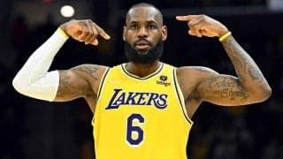 レブロンを絶賛するレイカーズ指揮官「彼は誰よりもMVPとして考慮されるに値する選手」