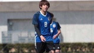 「忍者みたい」「カッコよすぎ」、U-21日本代表の山本理仁が決めた理解不能なスーパージャンピングボレーが話題沸騰！