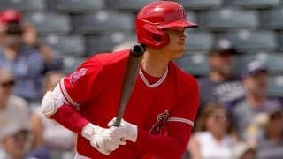 大谷翔平、内角フロントドア打ち砕くOP戦2号に驚きの声「また意味わからんHR打っとる」