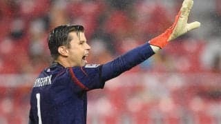 子供たちは「花より団子」? 名古屋GKランゲラック一家が東別院の桜に想いを馳せる