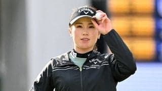 21歳西村優菜が「珍しいチップイン」　実況席も「え？」と驚くバーディーに本人は笑顔