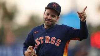 アストロズベンチが水没寸前　春の珍百景が話題「タオル巻いたアルトゥーベ、いいね」