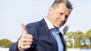 補強ゼロで貧打に苦しむ古豪サンフレッチェ。ドイツ人監督が見出したストロングポイントは？