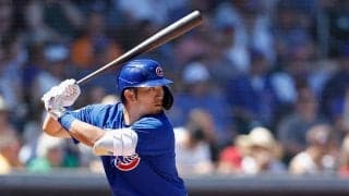 鈴木誠也のライナーが同僚投手に直撃　近寄り心配する一幕を米報道「完璧な当たりだ」