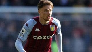 アストン・ビラ、右SBのマティ・キャッシュと5年契約更新