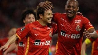 終盤のPKで逆転勝ちの名古屋が開幕戦以来の白星! 湘南はトンネルから抜け出せず【明治安田J1第7節】