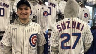 【MLB】試合後に1着になっていた「27」のジャージ　シカゴの街が見た鈴木誠也のデビュー戦
