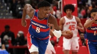 渡邊所属のラプターズが劇的逆転勝利…八村はチームトップ21得点も黒星／NBA