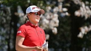双子の姉・岩井明愛が7位浮上　自宅から30分の地元コースでV争い「チャンス掴みたい」